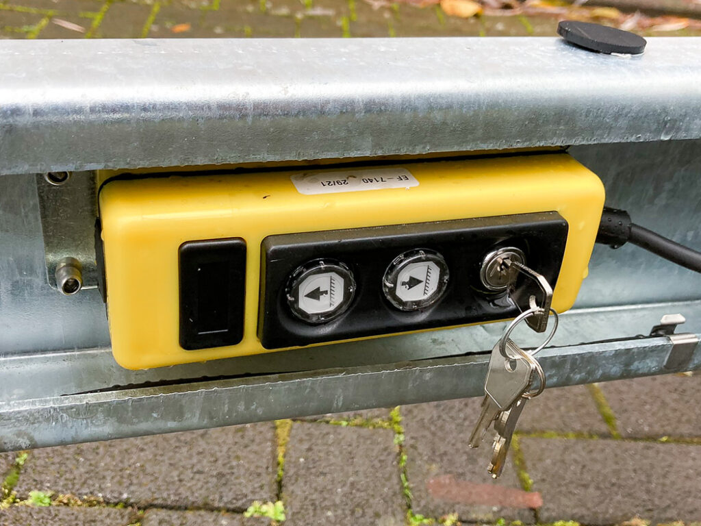 Saris 3 Seitenkipper 3,06x1,7x0,9  | LM790